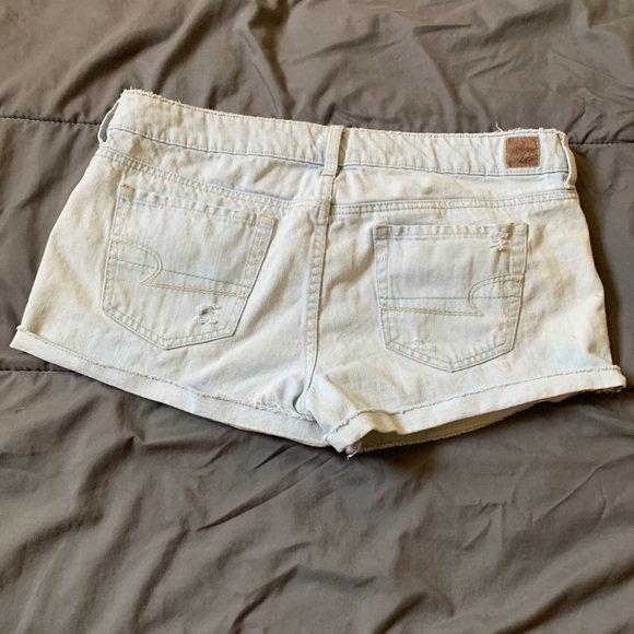 Light Wash Short Shorts - Picture 3 of 9